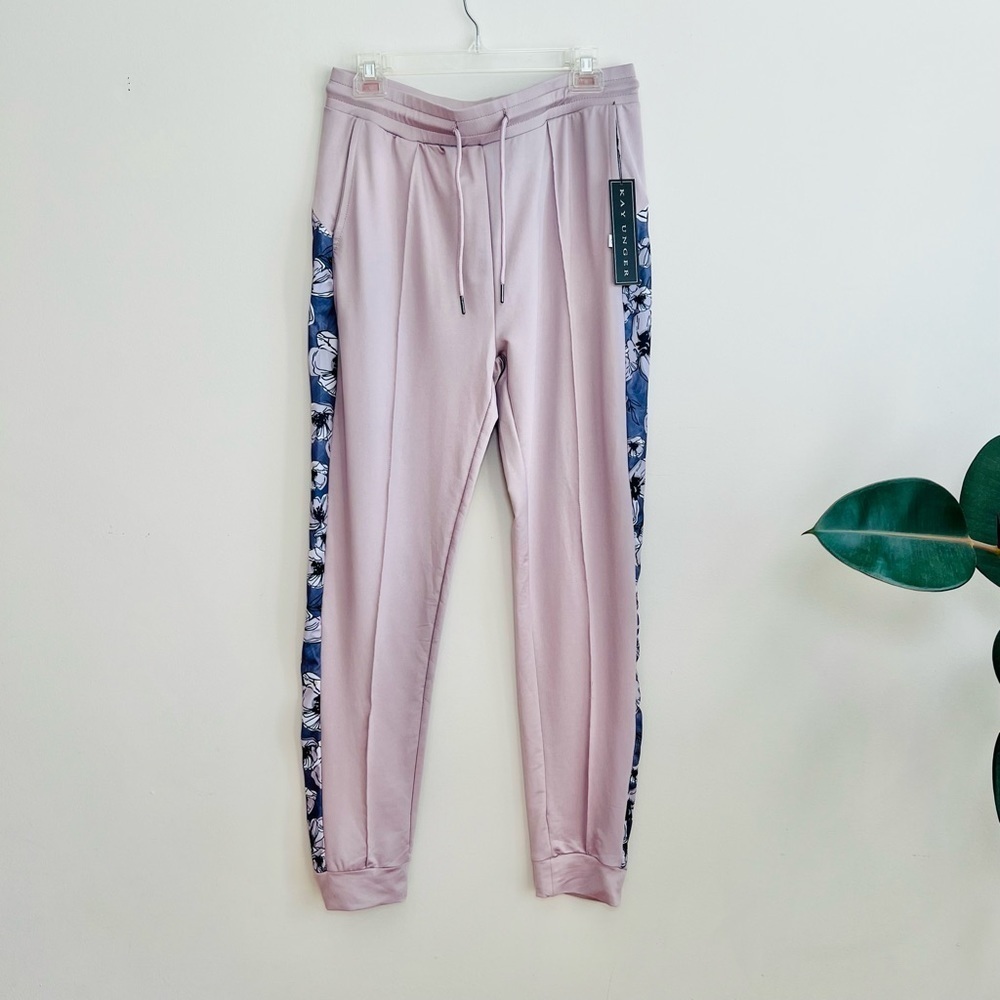 Kay Unger joggers with floral side stripe detail - Picture 2 of 6